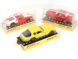 Lot 256 - DINKY TOYS (GB) (3)