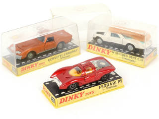 Lot 257 - DINKY TOYS (GB) (3)