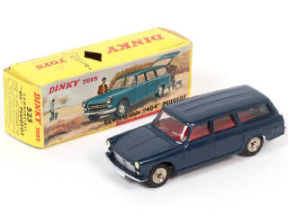 Lot 324 - DINKY TOYS (FRANCE) (1)