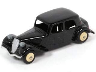 Lot 286 - DINKY TOYS (FRANCE) (1)