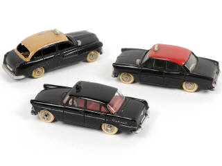 Lot 358 - DINKY TOYS (FRANCE) (3)