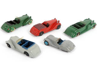 Lot 261 - DINKY TOYS (GB) (1)