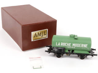 Lot 32 - AMJI MODELS (PAYS-BAS) (1)