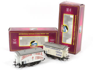 Lot 22 - M.T.H (USA) (2)
