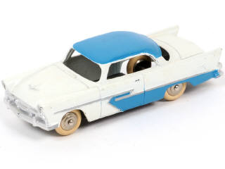 Lot 285 - DINKY TOYS (FRANCE) (1)