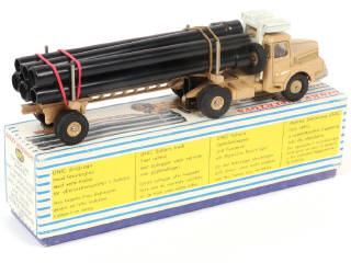 Lot 336 - DINKY TOYS (FRANCE) (1)