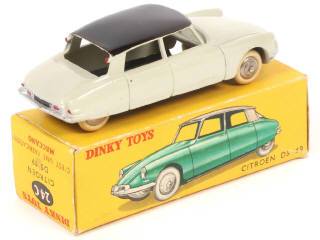 Lot 301 - DINKY TOYS (FRANCE) (1)