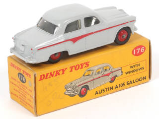 Lot 207 - DINKY TOYS (GB) (1)