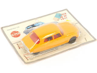 Lot 143 - INJECTAPLASTIC (FRANCE) (1)