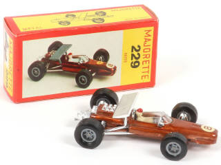 Lot 246 - MAJORETTE (FRANCE) (1)