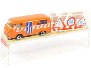 Lot 256 - MAJORETTE (FRANCE) (1)