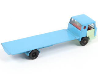 Lot 240 - MAJORETTE (FRANCE) (1)