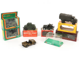 Lot 134 - DIVERS (7)