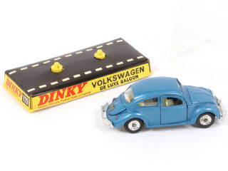 Lot 381 - DINKY TOYS (GB) (1)