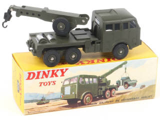Lot 410 - DINKY TOYS (FRANCE) (1)