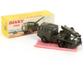 Lot 410 - DINKY TOYS (FRANCE) (1)