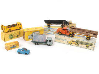 Lot 418 - DINKY TOYS (FRANCE) (5)