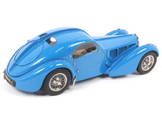 Lot 104 - DIVERS (1)