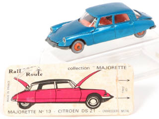 Lot 34 - MAJORETTE (FRANCE) (1)