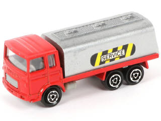 Lot 104 - MAJORETTE (FRANCE) (1)