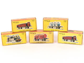 Lot 240 - MAJORETTE (FRANCE) (5)