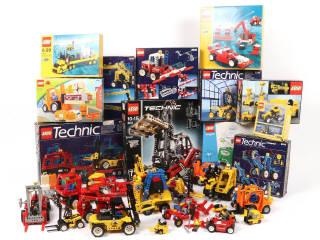 Lot 11 - LEGO (DANEMARK) (50)