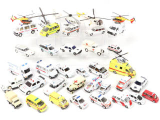 Lot 161 - DIVERS (38)