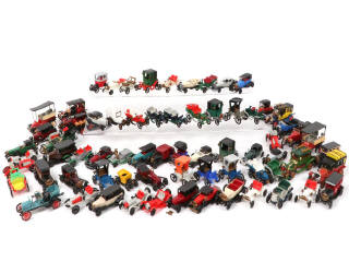 Lot 169 - DIVERS (70)