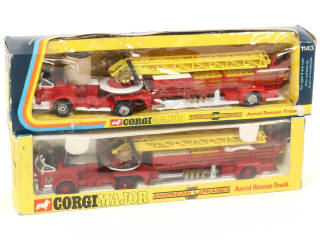 Lot 175 - CORGI TOYS (GB) (2)