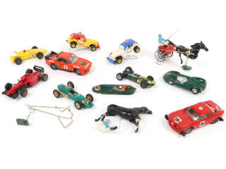 Lot 18 - DIVERS (10)