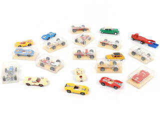 Lot 109 - DIVERS (15)