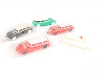 Lot 80 - DIVERS (5)