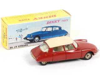 Lot 338 - DINKY TOYS (FRANCE) (1)