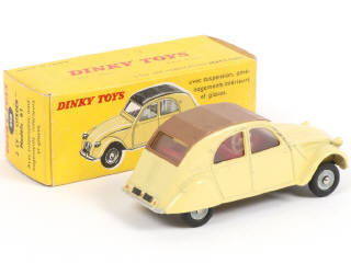 Lot 337 - DINKY TOYS (FRANCE) (1)