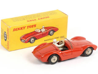 Lot 326 - DINKY TOYS (FRANCE) (1)