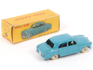 Lot 328 - DINKY TOYS (FRANCE) (1)