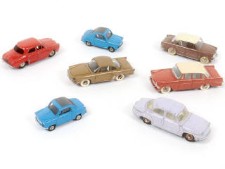 Lot 374 - DINKY TOYS (FRANCE) (7)