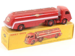 Lot 356 - DINKY TOYS (FRANCE) (1)