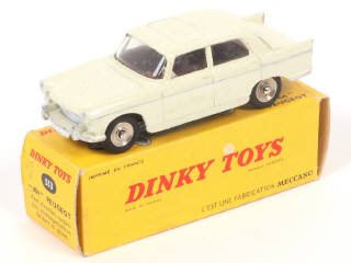 Lot 240 - DINKY TOYS (FRANCE) (1)