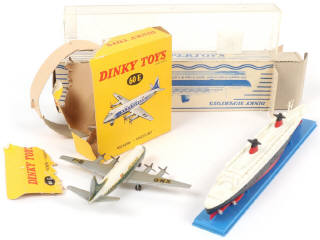 Lot 287 - DINKY TOYS (FRANCE) (2)