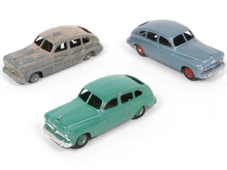Lot 291 - DINKY TOYS (FRANCE) (3)