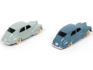 Lot 258 - DINKY TOYS (FRANCE) (2)