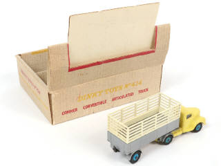 Lot 184 - DINKY TOYS (GB) (1)