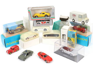 Lot 44 - DIVERS (15)