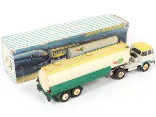 Lot 252 - DINKY TOYS (FRANCE) (1)