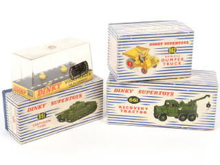 Lot 156 - DINKY TOYS (GB) (4)