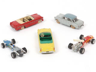 Lot 307 - DINKY TOYS (FRANCE) (5)