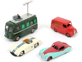 Lot 203 - DINKY TOYS (GB) (4)