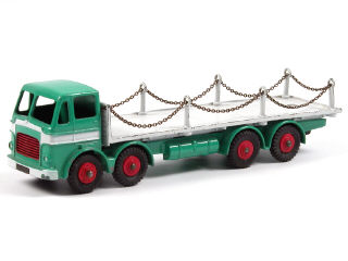 Lot 210 - DINKY TOYS GB (1)