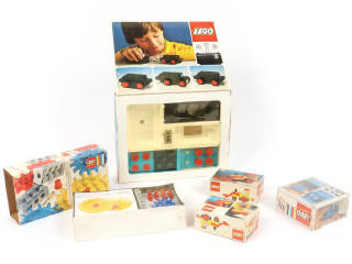 Lot 302 - LEGO (DANEMARK) (13)